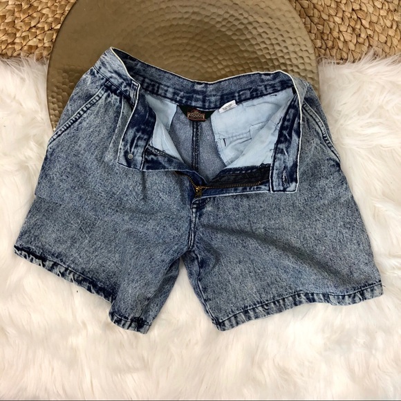 Greatland Apparel | Mom Jean Shorts - Picture 4 of 5
